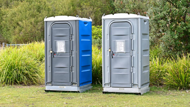 Best VIP or Luxury Restroom Trailers  in Roselle, NJ